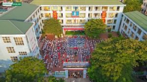 Trường Tiểu học Quang Trung ra quân tổng vệ sinh môi trường